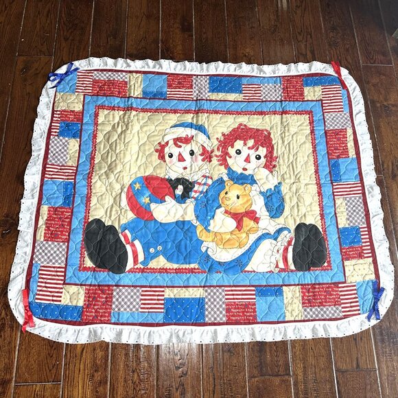 Vintage Raggedy Ann & Andy Baby 34" x 42" Quilt w/Lace Edges (2-sided) - Picture 1 of 9